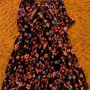 Size 1 Torrid Velvet Quarter Sleeve Hippie Midi Dress with Floral Design